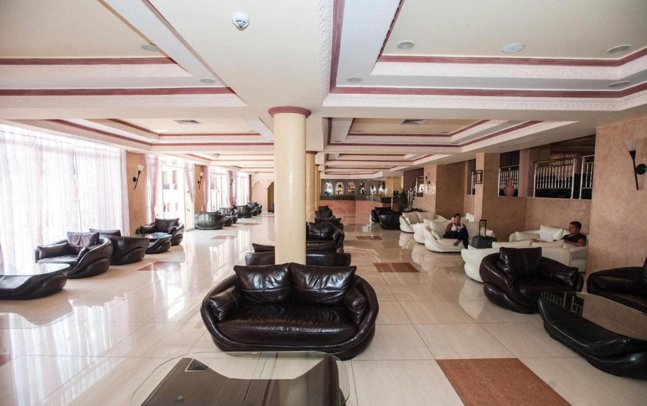 Hotel & Club Lella Meriam Dzsardzsísz Kültér fotó